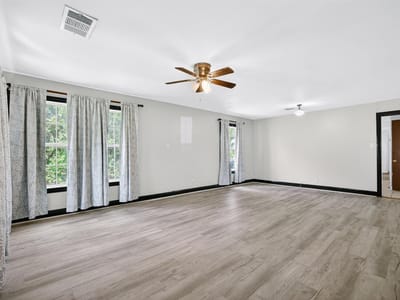 Primary bedroom at 204 Taylor St - 5 bed 1 bath home