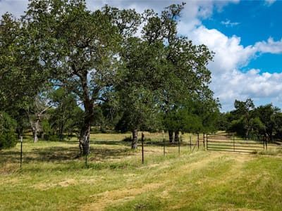 Living area at 2041 Lone Man Mountain RD - E Bohls, Wimberley, TX