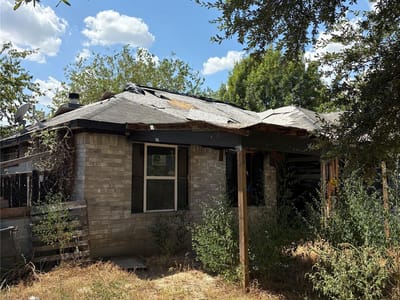 Property photo 3 at 205 Barberry DR - 3 bed 2 bath home