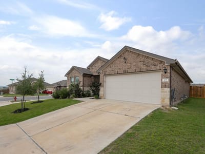 Living area at 205 Bethpage DR - 3 bed 2 bath home