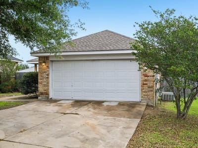 Kitchen at 205 Cavalry TRL - 3 bed 2 bath home