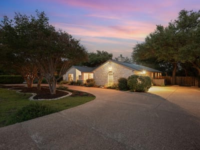 Property photo 2 at 205 Copperleaf RD - 4 bed 2 bath home