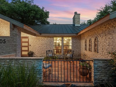 Property photo 3 at 205 Copperleaf RD - 4 bed 2 bath home