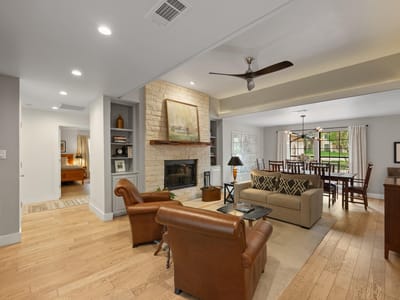 Property photo 5 at 205 Copperleaf RD - 4 bed 2 bath home