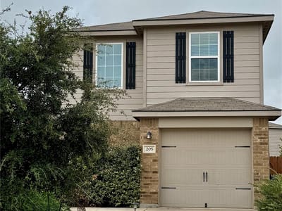 Living area at 205 Denson Ln Unit #8D - 3 bed 2 bath home
