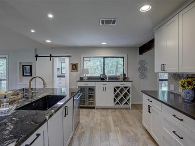 Kitchen at 205 E Esparada DR - 3 bed 2 bath home