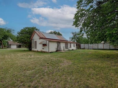 Primary bedroom at 205 Fallwell ST - 2 bed 1 bath home