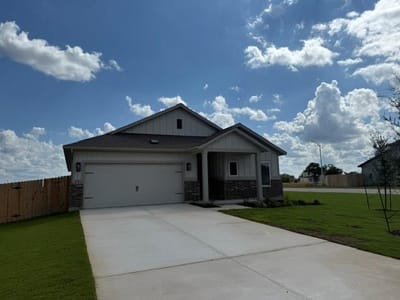 Photo 2 of 23 at 205 Gene Ray Ave - 3 bed 2 bath home