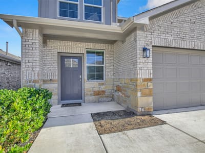 Living area at 205 Tributary WAY - 4 bed 2 bath home