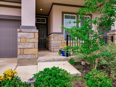 Living area at 205 Wingstem WAY - 3 bed 2 bath home