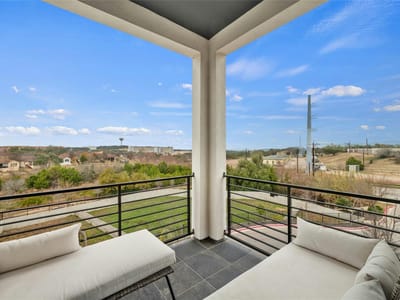 Living area at 2050  Lohmans Spur Rd Unit #101 - 3 bed 3 bath home