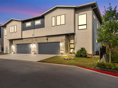 Living area at 2050 Lohmans Spur Rd Unit #1302 - 3 bed 2 bath home
