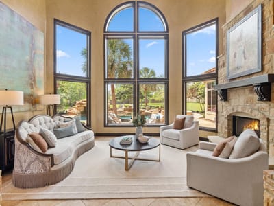 Living area at 206 Bella Cima Dr - 5 bed 4 bath home