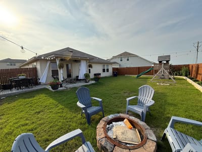 Living area at 206 Santo Spirit RD - 4 bed 2 bath home