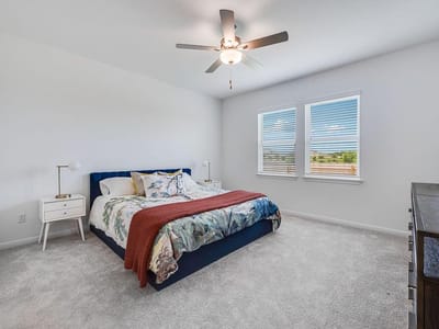 Property photo 4 at 207 Crumpton WAY - 5 bed 3 bath home