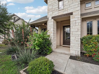 Kitchen at 207 Mineral River LOOP - 4 bed 3 bath home