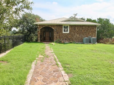 Kitchen at 20700 E Lakeshore Dr - 2 bed 3 bath home