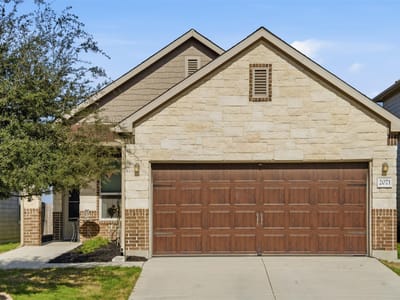 Living area at 2071 Wind Chime WAY - 3 bed 2 bath home
