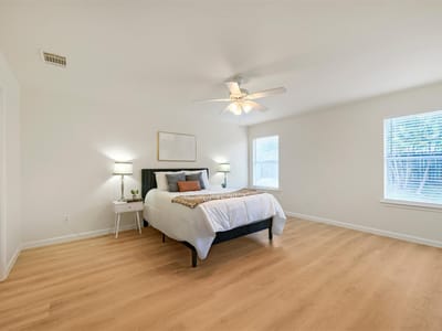 Bathroom at 208 Buttercup WAY - 4 bed 2 bath home