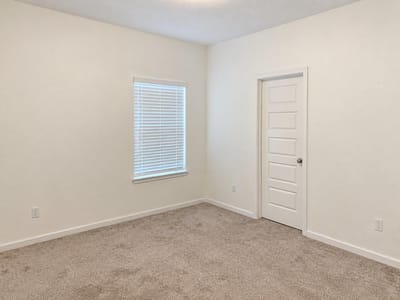 Photo 5 of 30 at 208 Dycus BND - 4 bed 3 bath home