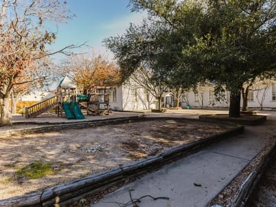 Property photo 5 at 208 Farley ST - Railroad, Hutto, TX