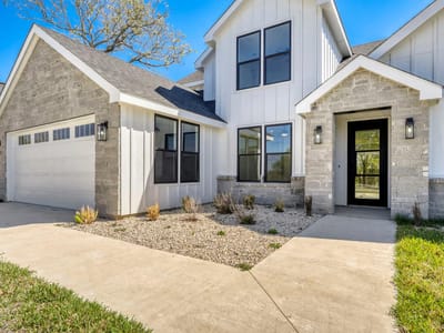 Property photo 3 at 208 Ulupau CIR - 4 bed 3 bath home