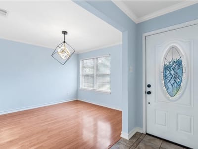 Living area at 208 Woodmont DR - 3 bed 2 bath home