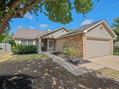 Property photo 2 at 209 Clarks WAY - 4 bed 2 bath home