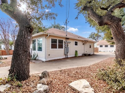 Kitchen at 209 E Live Oak ST Unit #1/2 - 5 bed 4 bath home