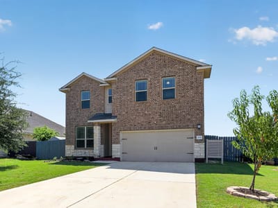 Property photo 2 at 209 Evening Dusk DR - 5 bed 2 bath home