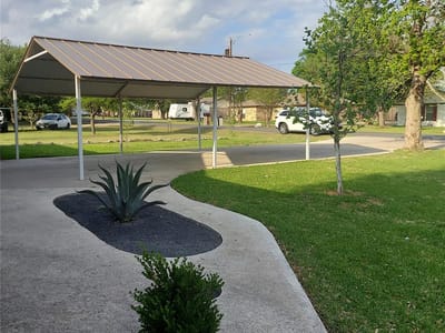 Property photo 5 at 209 Green Pasture - 4 bed 2 bath home