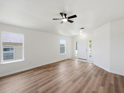 Living area at 209 Hoya LN - 4 bed 2 bath home