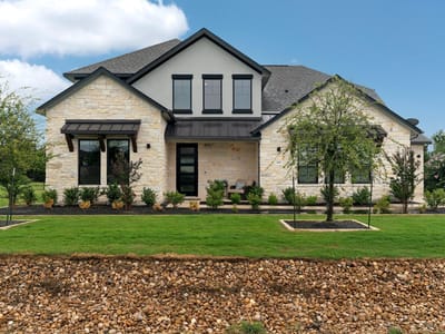 Living area at 209 Northcrest DR - 5 bed 4 bath home