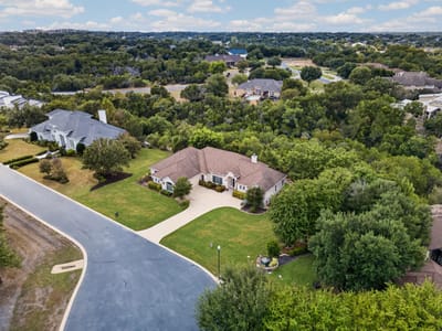 Photo 5 of 40 at 209 Overlook CT - 4 bed 3 bath home