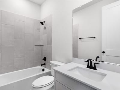 Bathroom at 209 West Faulkner ST - 4 bed 3 bath home