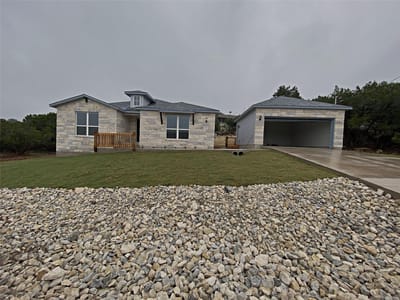 Property photo 2 at 20915 Oak Dale DR - 3 bed 2 bath home