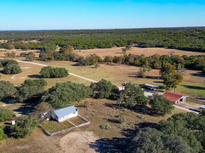 Living area at 20949 Firefly Rd - J T Steelman Surv A-746, Salado, TX