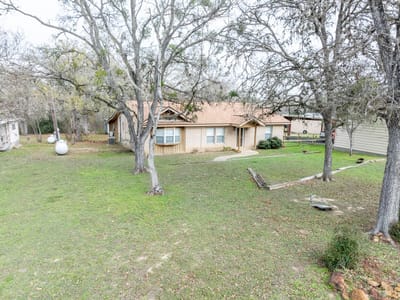 Living area at 21 N Cr 235 - 3 bed 2 bath home