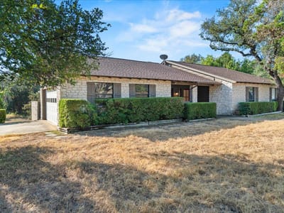 Property photo 2 at 21 Shady Grove LN - 3 bed 2 bath home