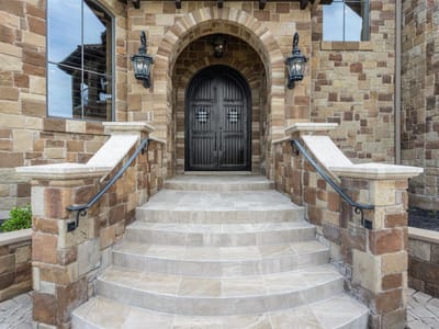 Photo 4 of 40 at 210 Costa Bella DR - 5 bed 5 bath home