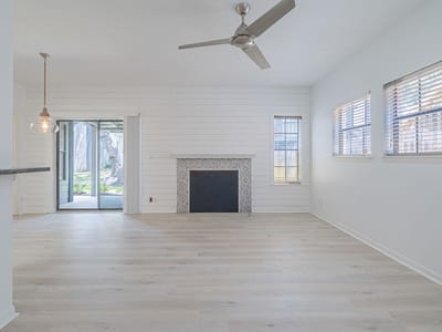 Photo 5 of 40 at 210 Oak Bay ST Unit #402 - 2 bed 2 bath home