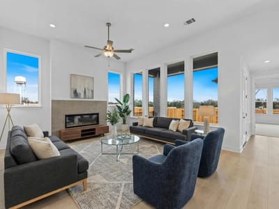 Living area at 210 Silverbell Ln - 3 bed 2 bath home