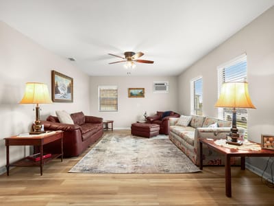 Living area at 210 Striper Haven LN - 2 bed 1 bath home