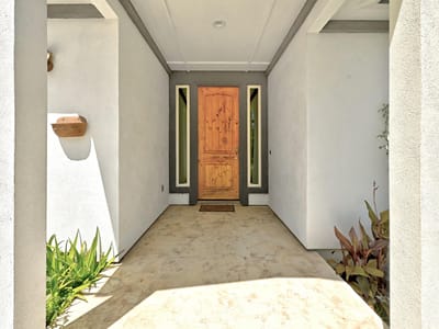 Property photo 2 at 210 Tahitian Drive - 3 bed 2 bath home
