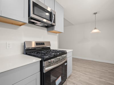 Property photo 4 at 2100 Deadwood DR - 4 bed 2 bath home