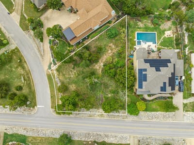 Living area at 2101 Bighorn - Fairways Ph 1 Crystal Falls, Leander, TX