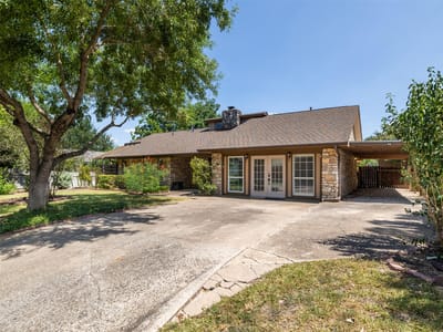 Property photo 2 at 2101 Kent ST - 3 bed 2 bath home