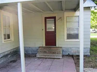 Bathroom at 2105 North Dr - 3 bed 1 bath home