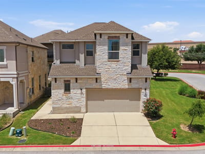 Photo 3 - 2105 Town Centre DR Unit #40 Photo 3 of 31 at 2105 Town Centre DR Unit #40 - 3 bed 2 bath home