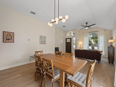 Kitchen at 2105 Yaupon HOLW - 3 bed 2 bath home